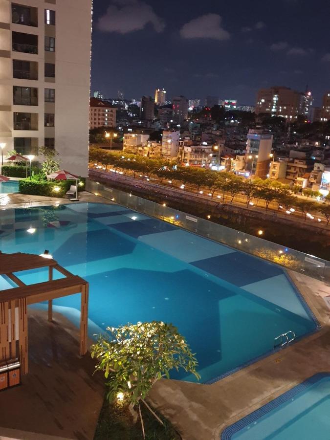 Lovely Apartment Goldview Ben Van Don Ho Chi Minh City Exterior photo